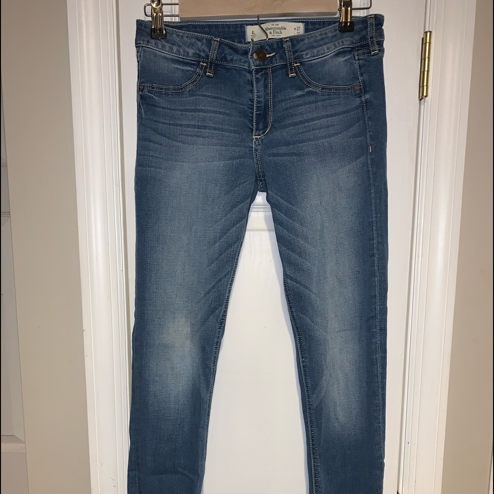 Size 4 Long Abercrombie Jeans